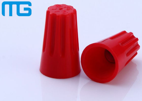 Porcellana Vite rossa nuda dei connettori SP6 del conduttore isolato dello Zn di placcatura del PVC sui connettori del cavo fornitore